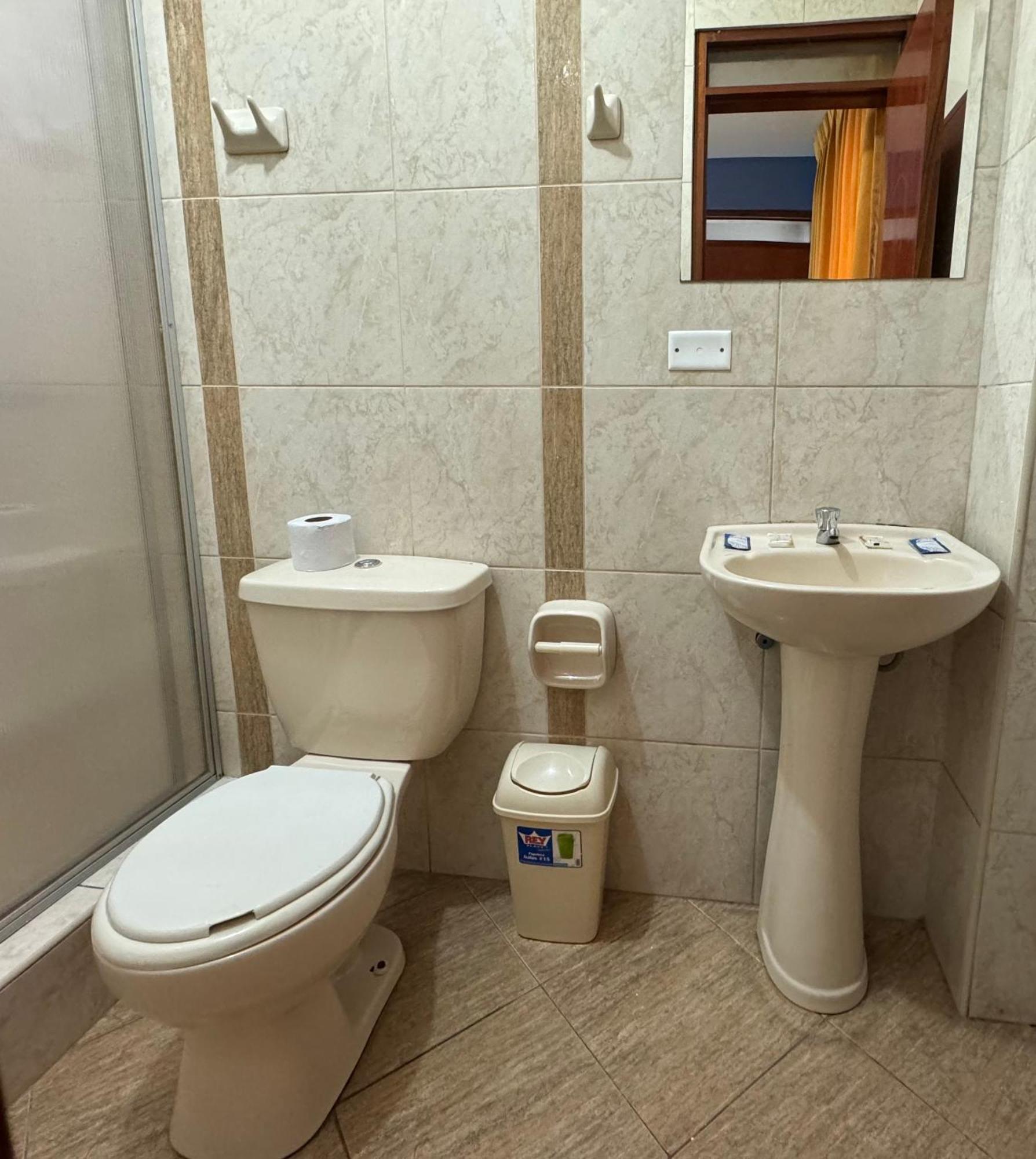 Illari Wari L - Hotel Sauna Аякучо Екстериор снимка