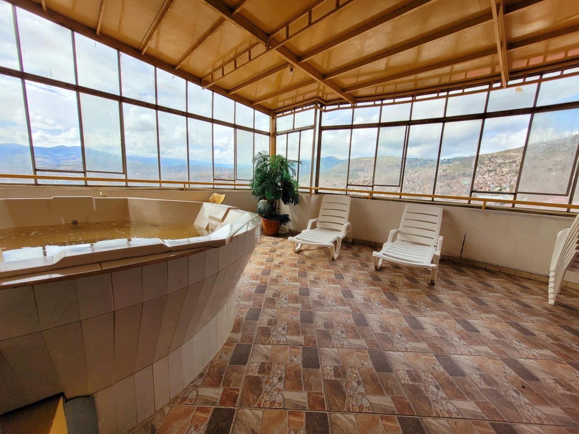 Illari Wari L - Hotel Sauna Аякучо Екстериор снимка
